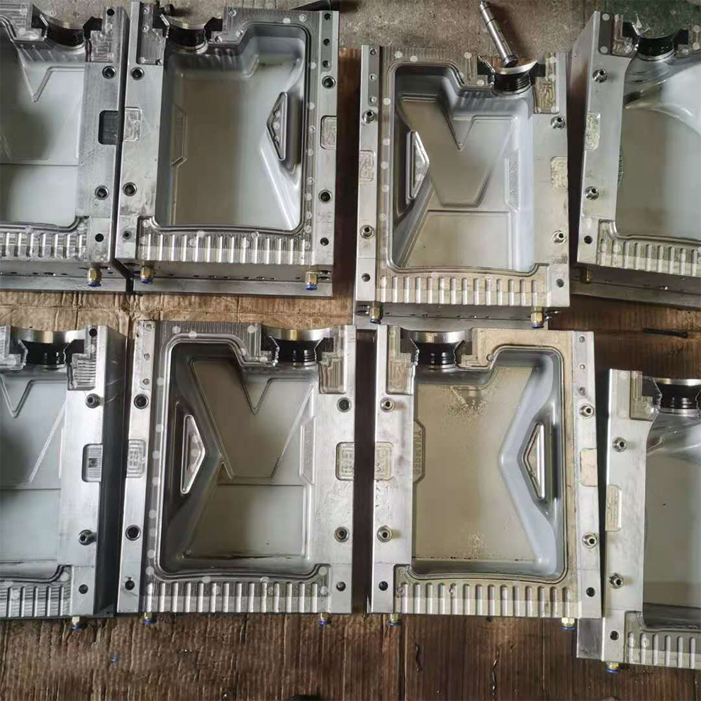 機(jī)油壺模具